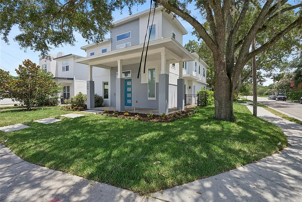 4 bed, 3.5 bath, 3160 sqft, $5,500 — Photo 3
