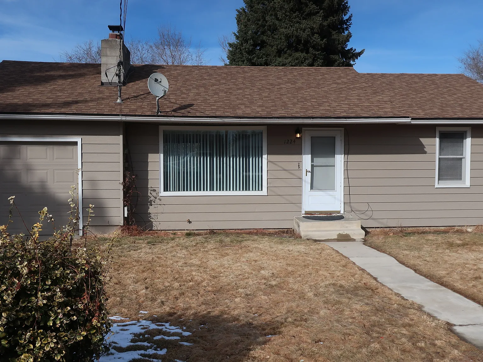 2 bed, 792 sqft, $1,800 — Photo 1