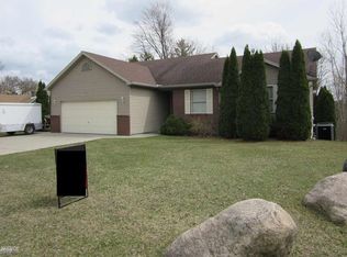 3495 N River Rd, Fort Gratiot, MI 48059