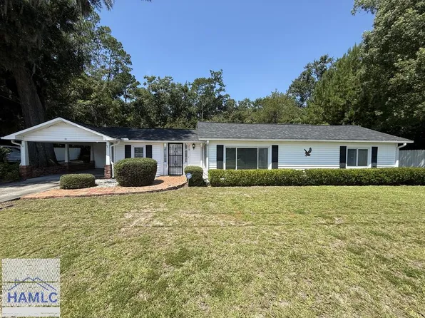 209 Bradwell St, Hinesville, GA 31313