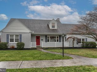 146 W Chestnut St, Cleona, PA 17042