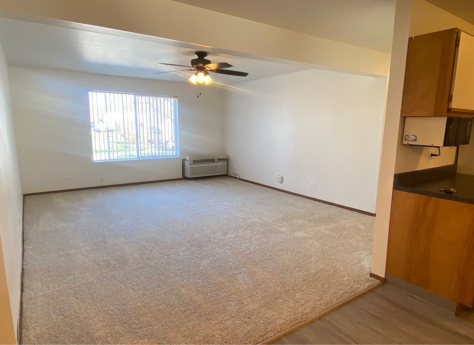 1st image of 754 N Pioneer Rd #205