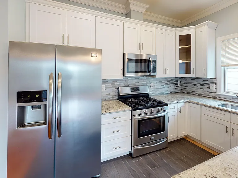 359 New York Ave #2 — Photo 3