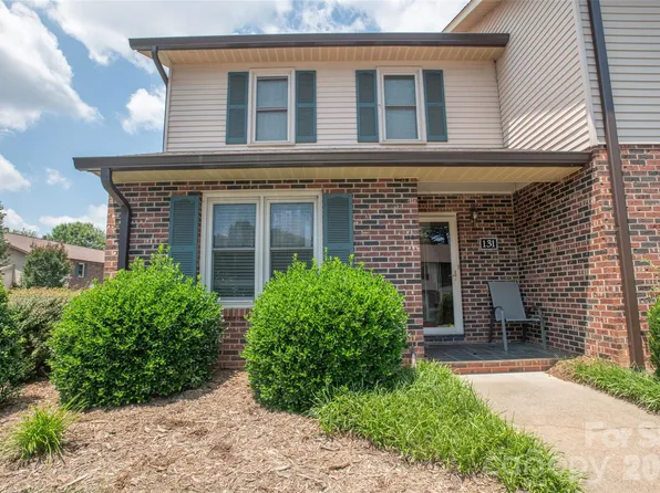 1330 5th St NE APT 131, Hickory, NC 28601
