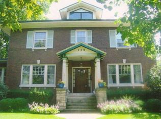 133 Michaux Rd, Riverside, IL 60546