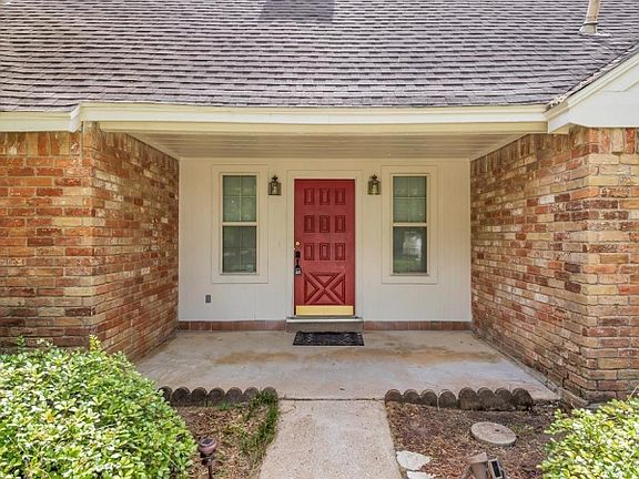 5th image of 1003 Kempsford Dr
