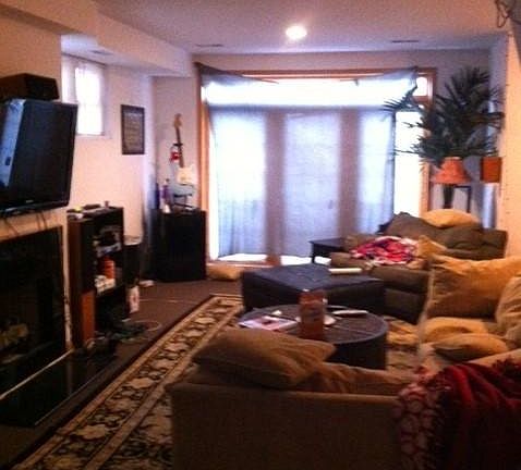 3rd image of 1103 W Cornelia Ave #4BEDRM