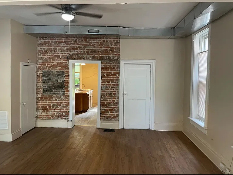 621 N 9th St #1 — Photo 9