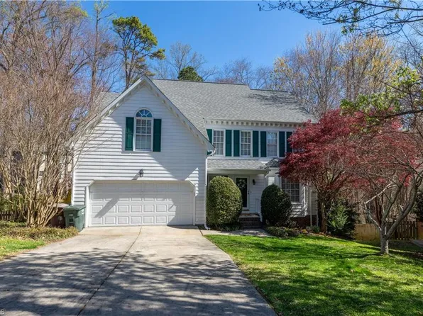 1509 Groveland Trl, Greensboro, NC 27407