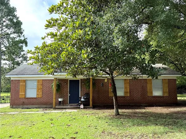 7640 Walter Tanner Rd, Wilmer, AL 36587