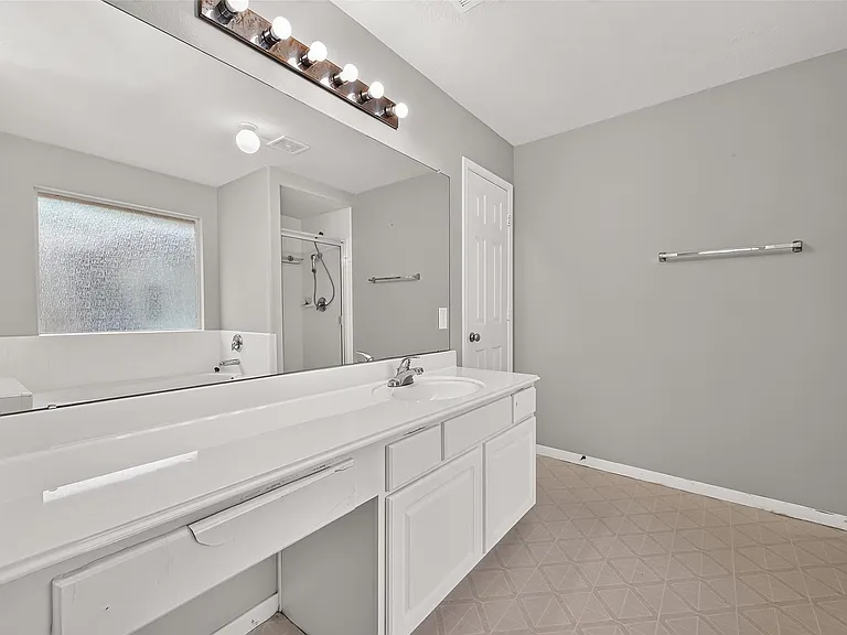 10031 Magnolia Way — Photo 38