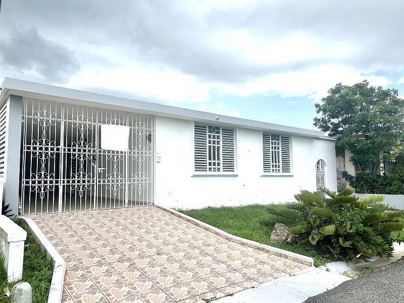 1st image of Urb Valle Hermoso Bloque M 7 Guanajibo