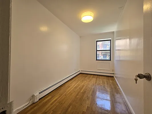 Rented by Matthew Gros-Werter, LREB  | media 3