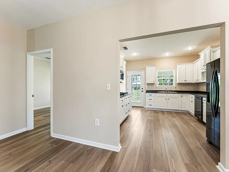 1014 Long Ave — Photo 9