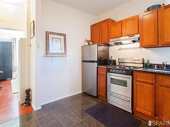 2nd image of 2945 Baker St APT 5