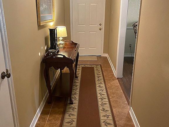 Entry way