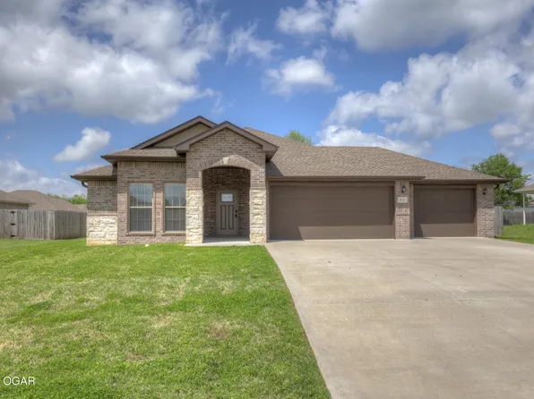 811 Delaney Dr, Carl Junction, MO 64834