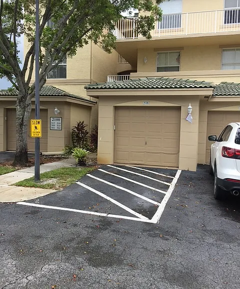 2100 Greenview Shores Blvd #518 — Photo 14