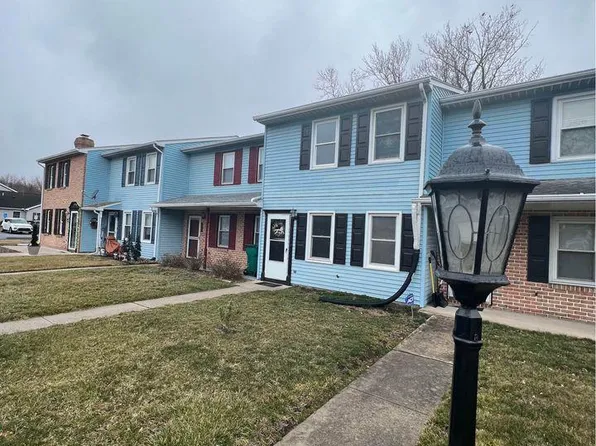 655 W 5th St, Mount Carmel, PA 17851