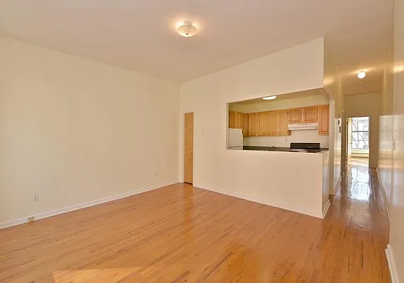 Rented by Buchbinder & Warren | media 18