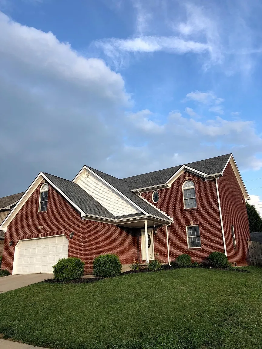 104 Bennett Dr photo 1