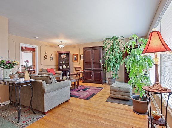 5th image of 308 S Donald Ave