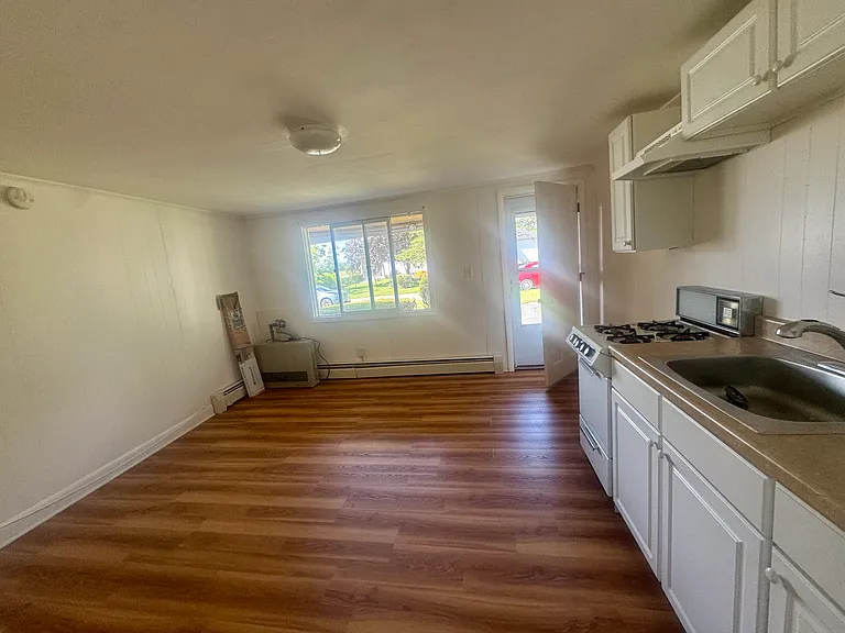 2667 Cranberry Hwy #4 — Photo 9