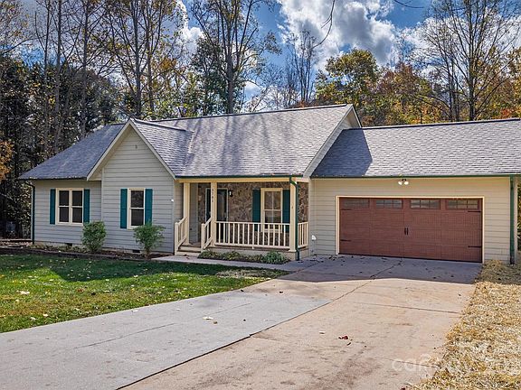 3rd image of 3781 Mattingly Dr