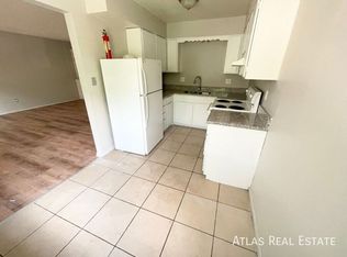 303 University Dr APT 4, Colorado Springs, CO 80910