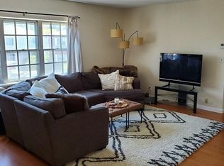 31 Lake Shore Ct APT 3, Brighton, MA 02135