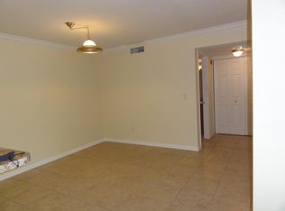 155 N Pearl Lake 102 Cswy #102, Altamonte Springs, FL 32714