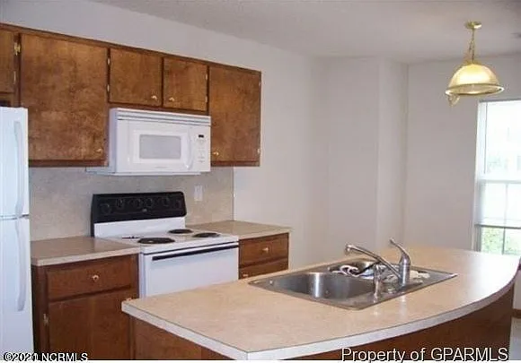1126 Brownlea Dr #A — Photo 6