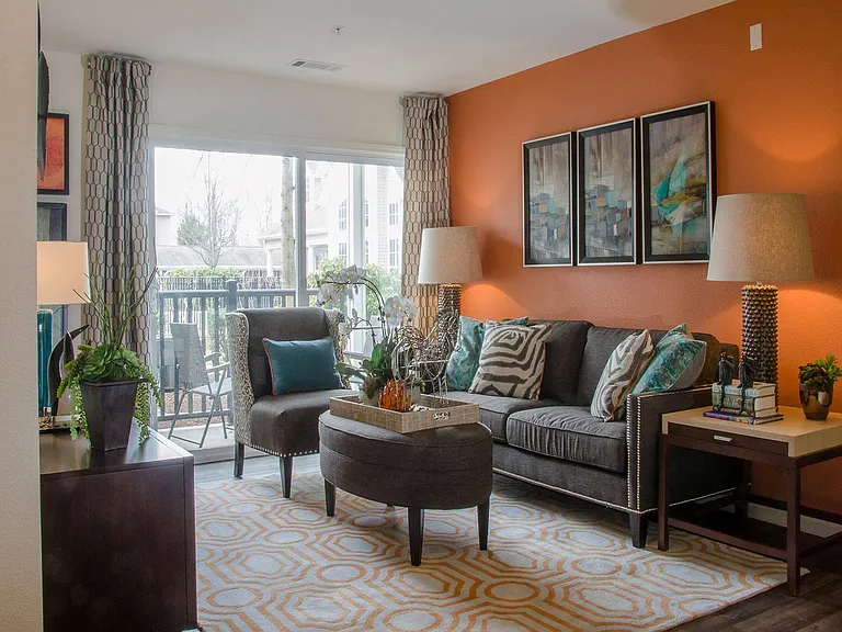 grand-reserve-orange-livingroom-2