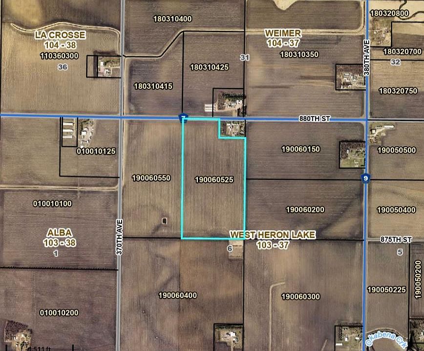 1st image of 880th St