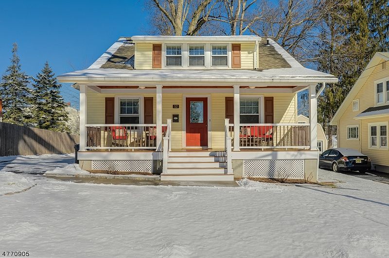 1st image of 52 Lincoln Ave