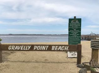 66 Gravelly Point Rd, Highlands, NJ 07732