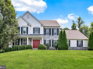 4256 Orchard Hills Dr, York, PA 17402