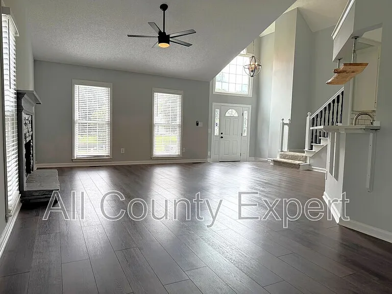 7745 Wynfield Dr — Photo 12