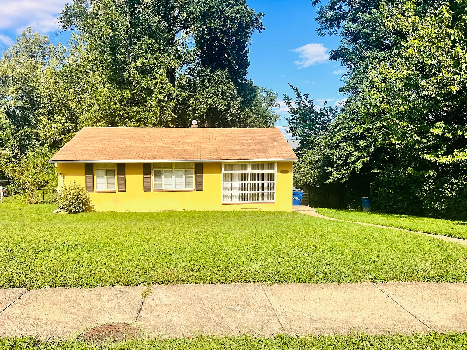 3 bed, 840 sqft, $3,500 — Photo 1