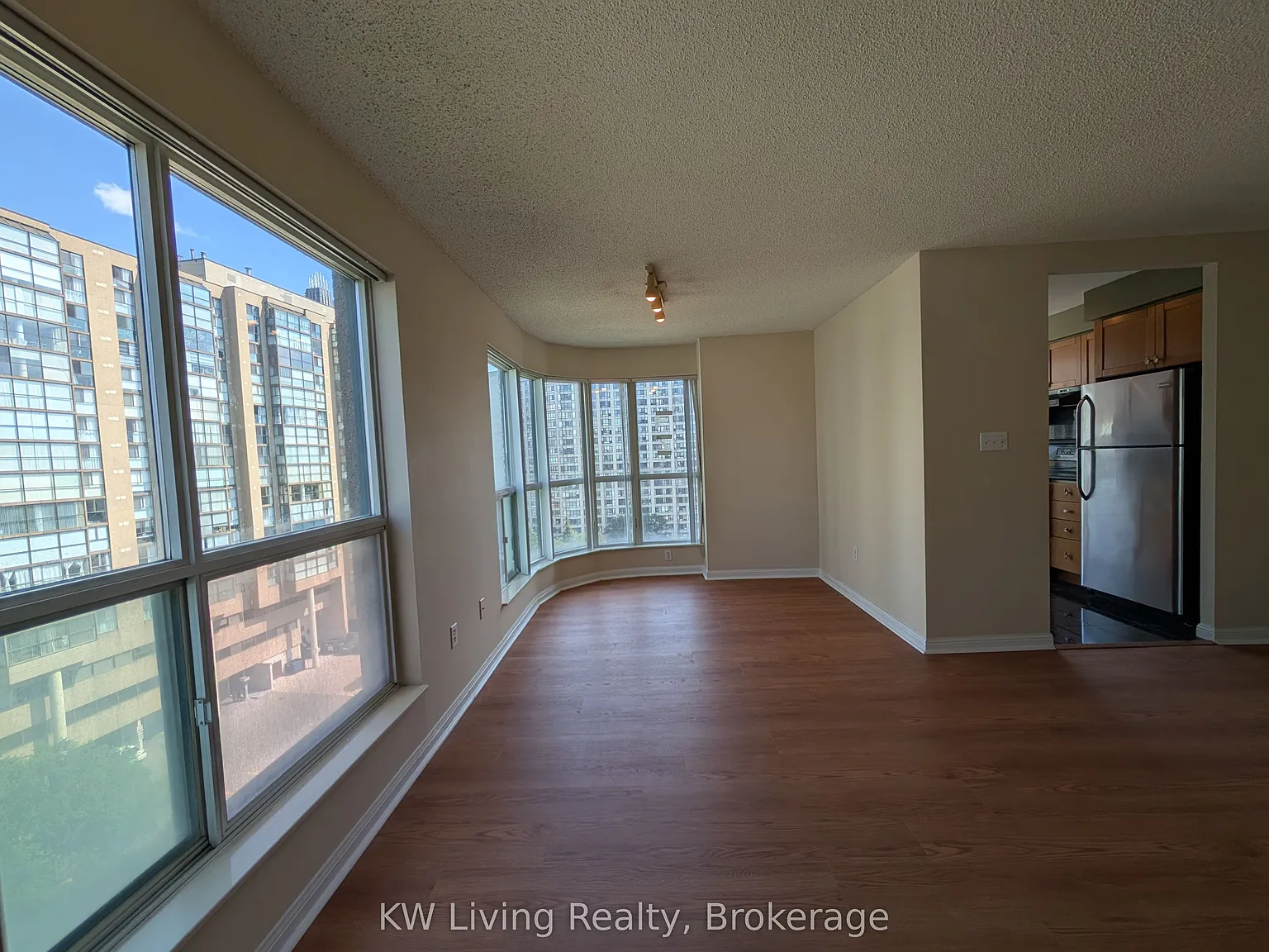 2 bed, $3,150 — Photo 4