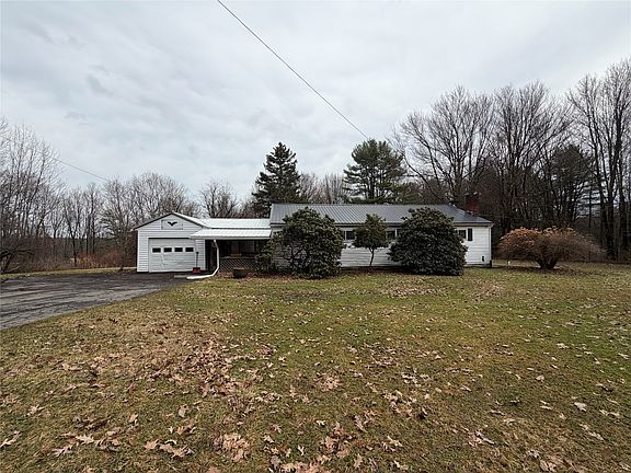 3rd image of 112 Wiser Rd