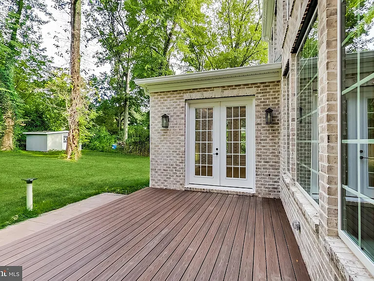 3104 Sleepy Hollow Rd — Photo 82
