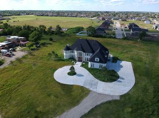 8520 W Saint Francis Rd, Frankfort, IL 60423