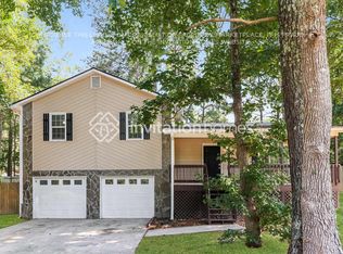 18 Seminole Dr, Dallas, GA 30157