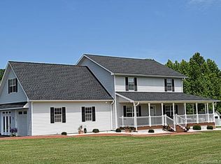 1166 Stowehill Ln, Catawba, NC 28609