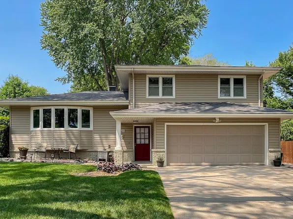 1218 S 165th St, Omaha, NE 68130