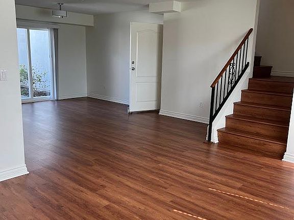 5th image of 18002 Jersey Ave Unit B