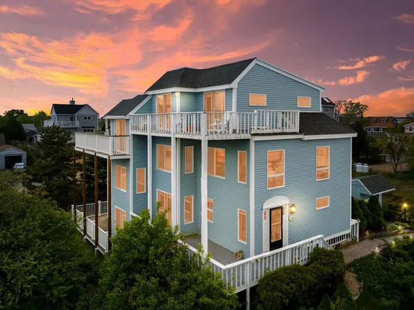 10 61st St Unit 10, Newburyport, MA 01950