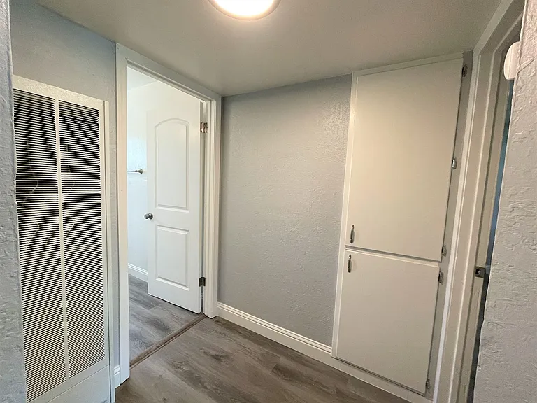 Courtside Apartments — Photo 5