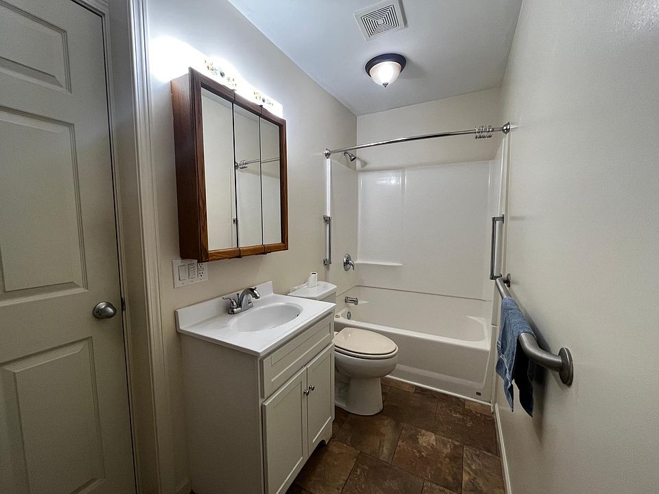 1st image of 314 1st Ave SW #1